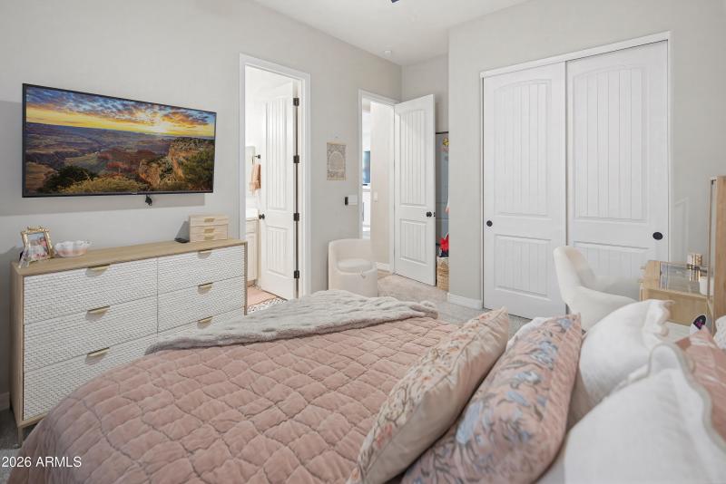 14606 W Corrine Dr-10