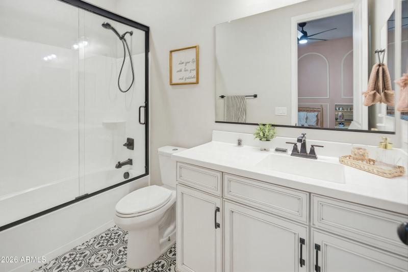 14606 W Corrine Dr-11