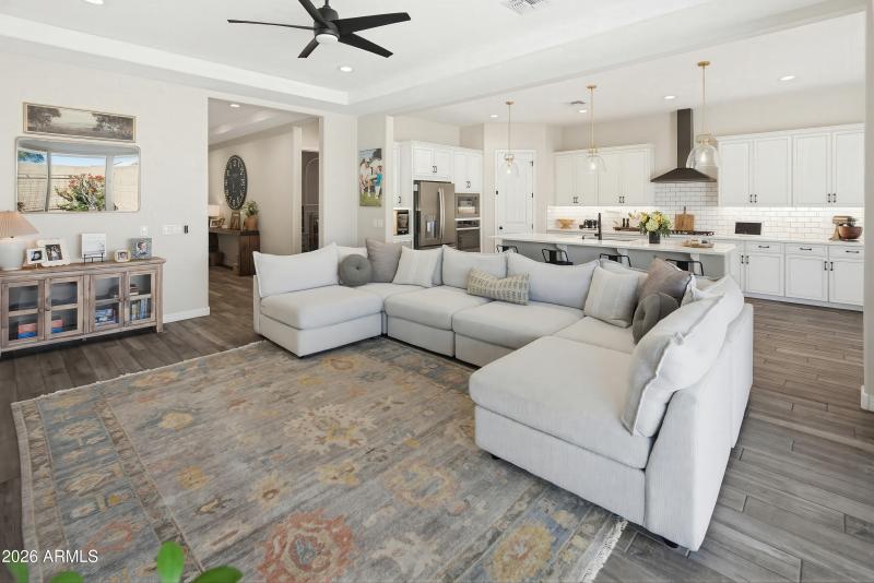 14606 W Corrine Dr-21