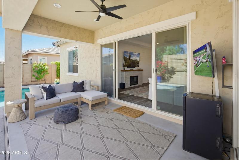 14606 W Corrine Dr-38