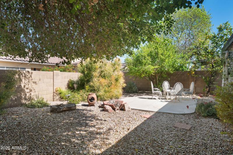 34-486-E-Windsor-Dr-34