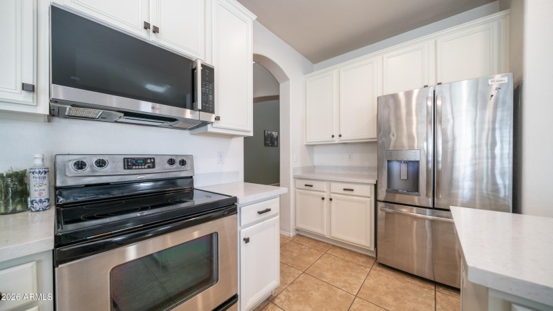 7609 S 18th Way Kitchen ReShoot 2-6