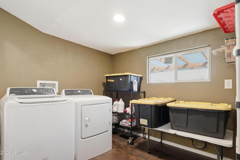 24_67c470a6-a891-4e44-8128-5197b9e17041