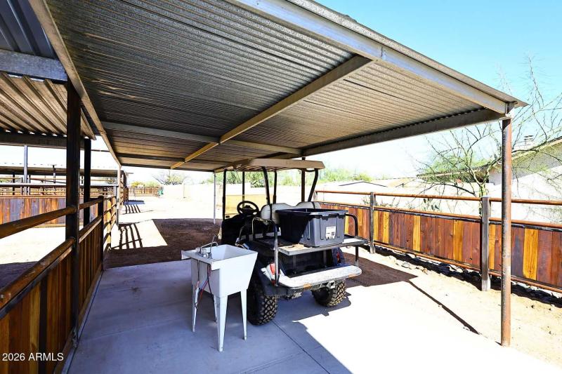 Main Stables-Hay Storage