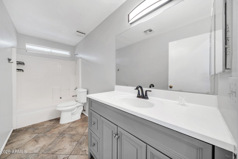 Upstairs Primary Bath