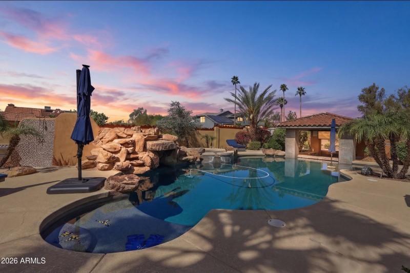 56_img_4079_twilight_ece32bcf-019c-44ca-