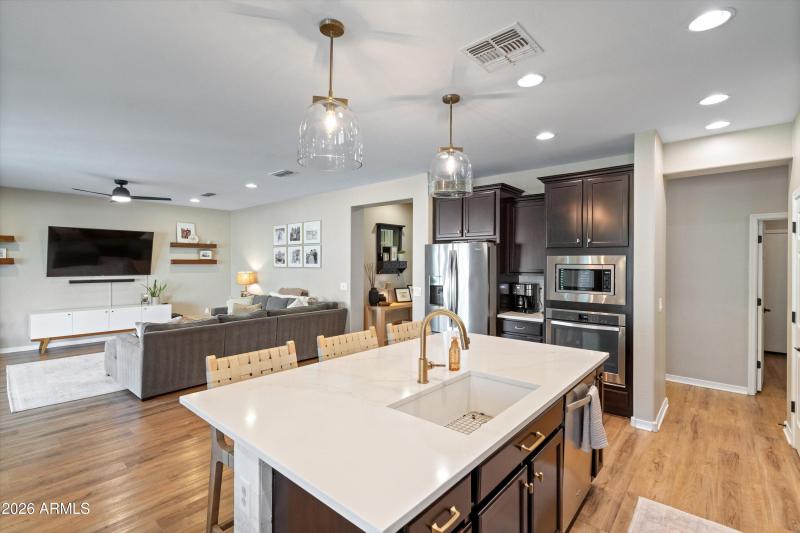 17-Kitchen to Family