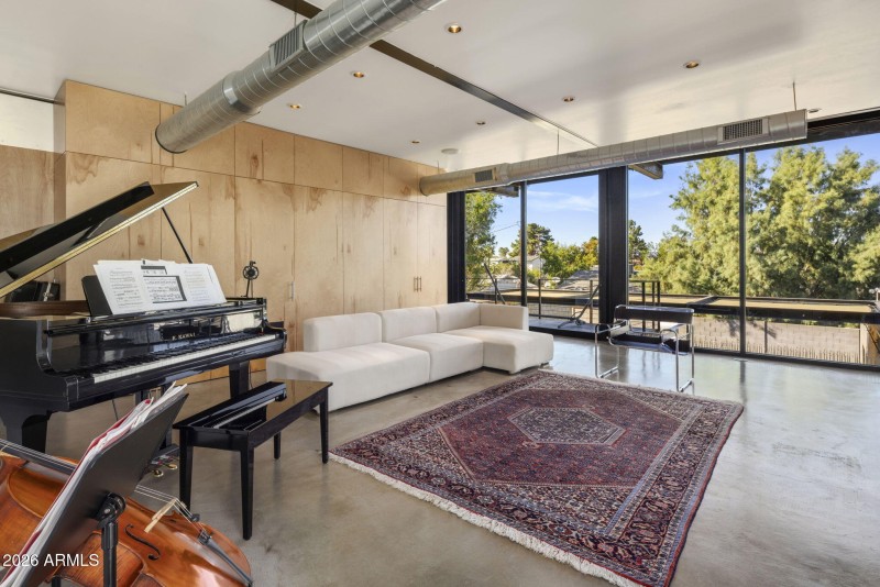 Upstairs Living Area