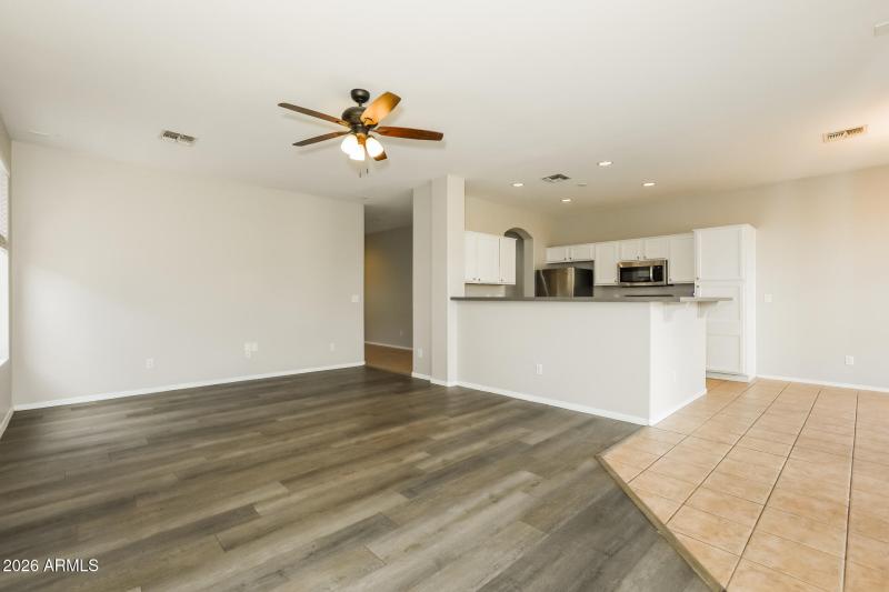 004-photo-living-room-15179170