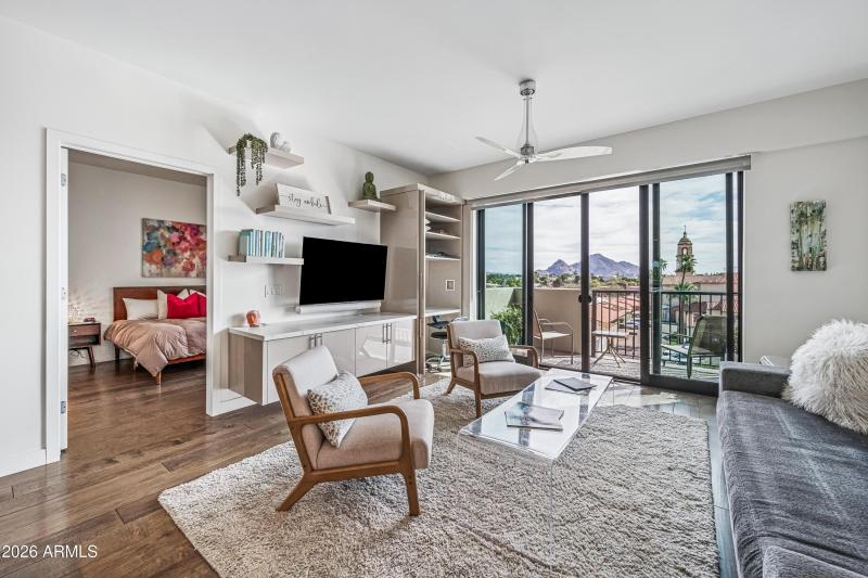 Greatroom to master!