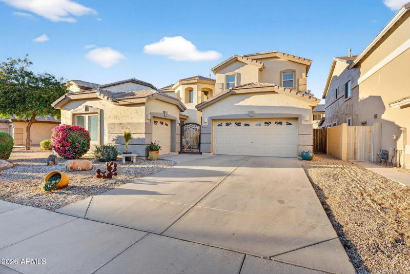 FRONT COURTYARD WITH GATE