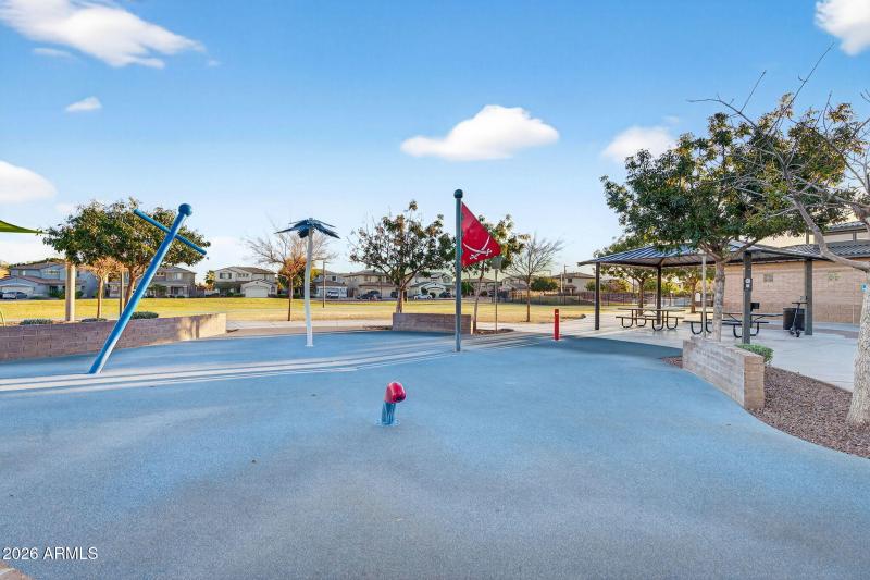 SPLASH PAD DOWN THE STREET