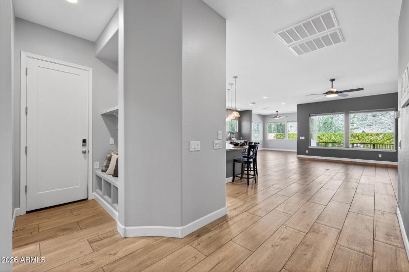 72_21294_W_Meadowbrook14_mls