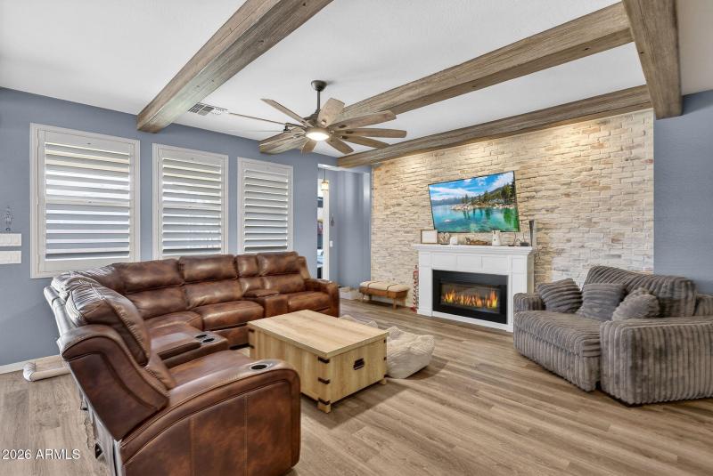 12-web-or-mls-28E Resistance Ave