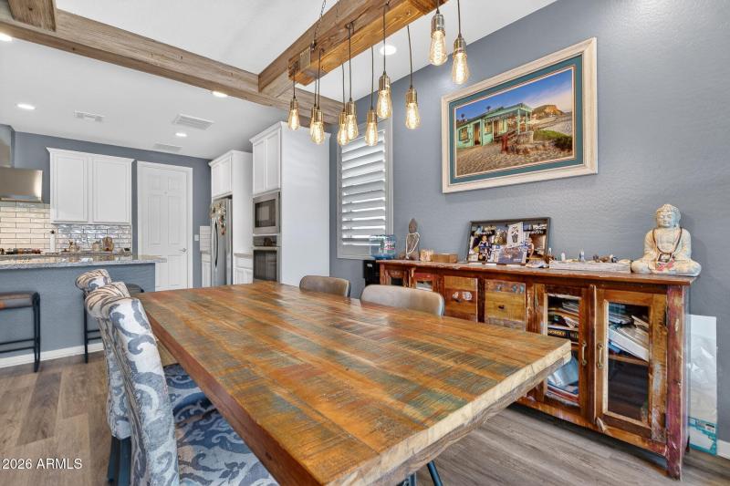 26-web-or-mls-26E Resistance Ave