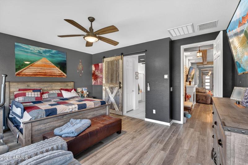 31-web-or-mls-36E Resistance Ave