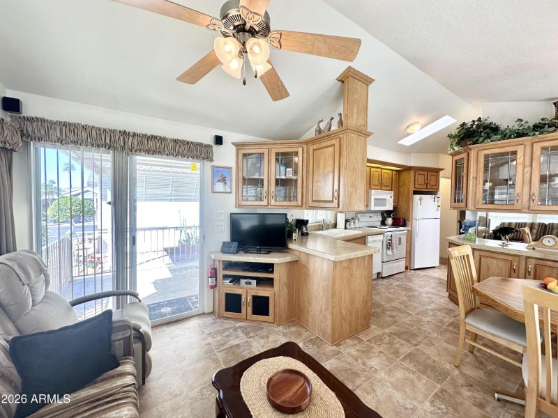 ENTRY SLIDER TO DECK