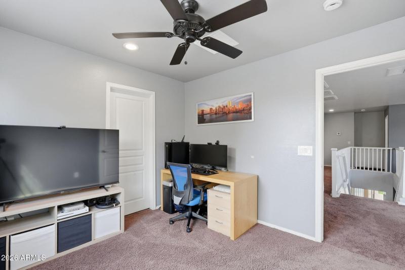 Bedroom 5/Office Space