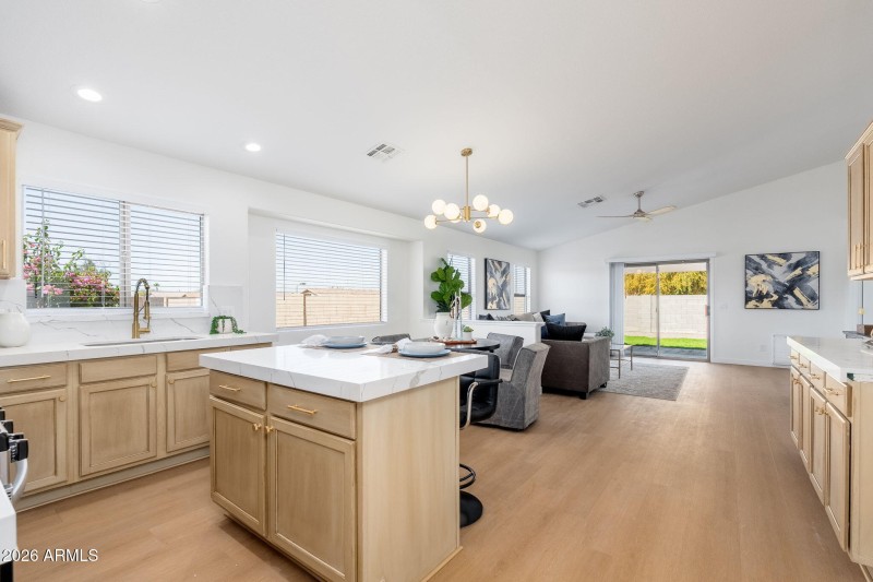 1704 E South Mountain Ave Phoenix AZ