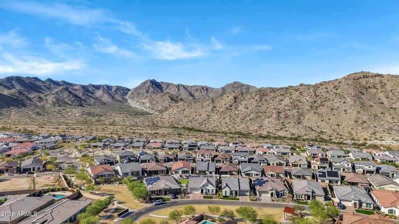 21448 W Hillcrest Blvd-46