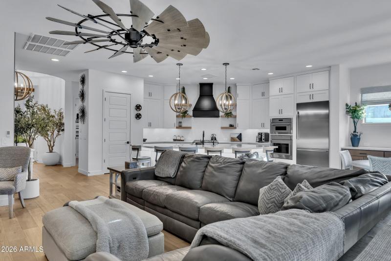 21448 W Hillcrest Blvd-19