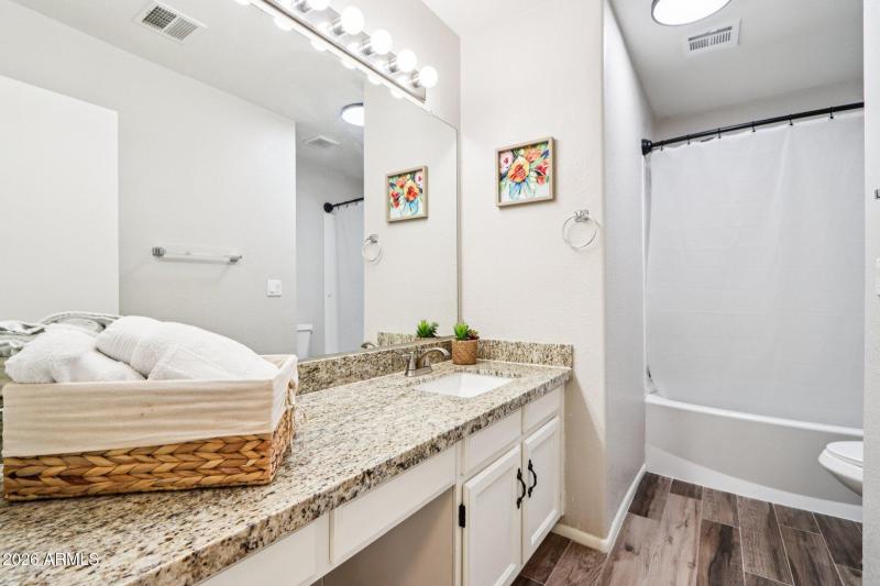 23-web-or-mls-N 6th St-S0303-023