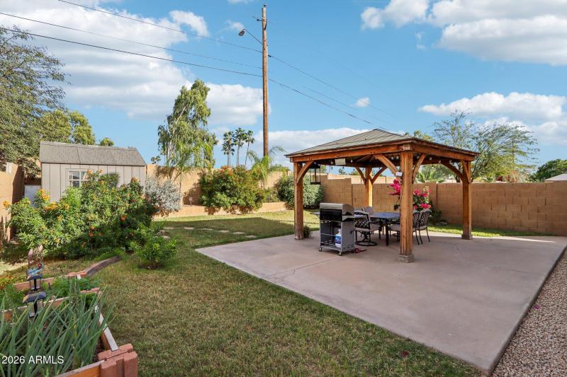 40-web-or-mls-N 6th St-S0303-040