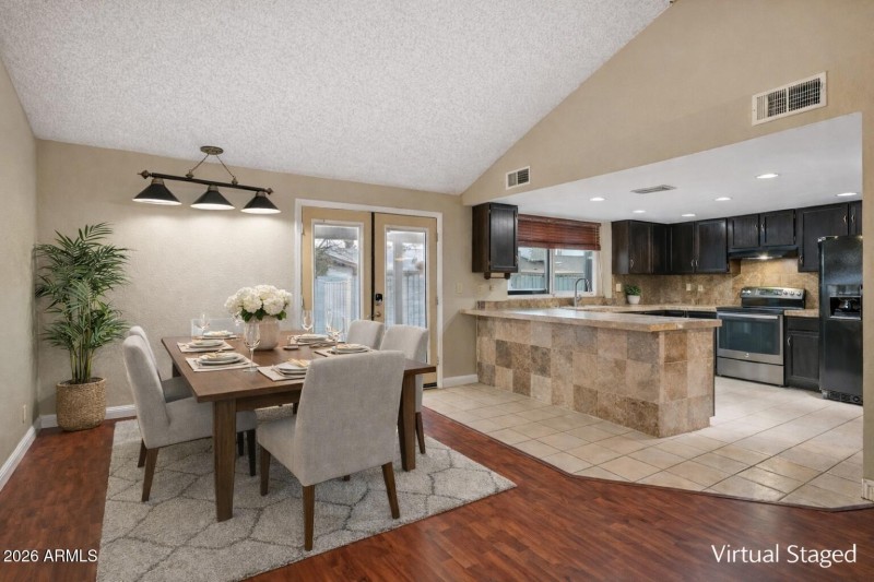 Elegant dining and kitchen space