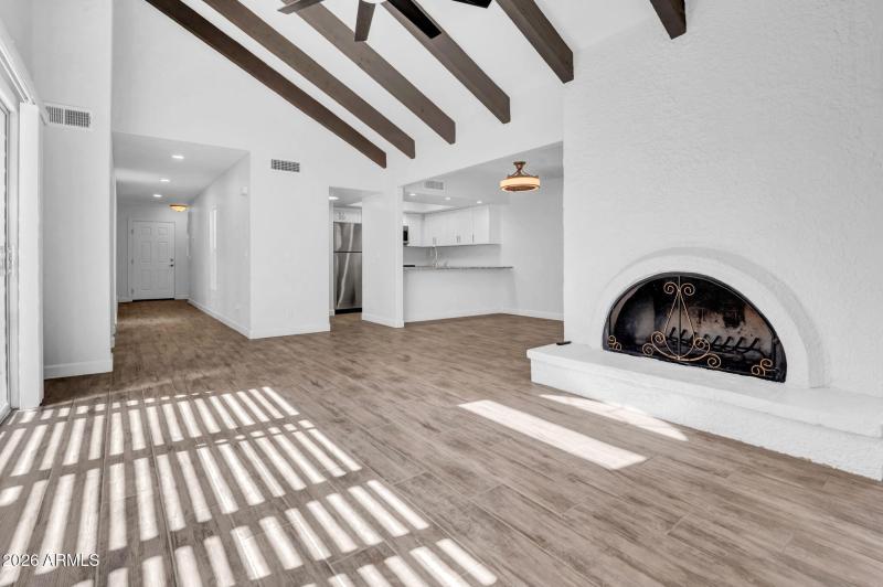 5-web-or-mls-2811 N 61st Pl-5