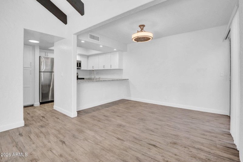 8-web-or-mls-2811 N 61st Pl-8