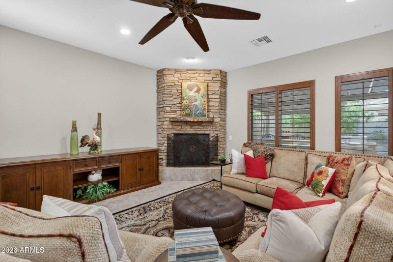 13-web-or-mls-013_A7401681