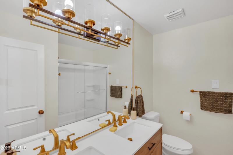 18-3056 N 32nd St 354-18