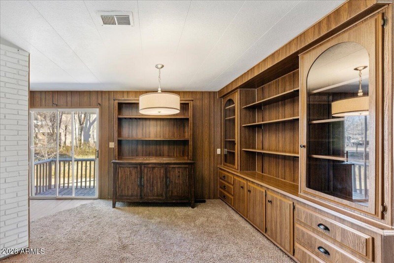 Dining Room - 202 W Merritt St