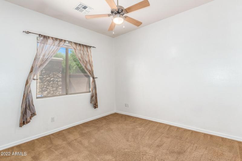 0033-32 - Joslyn 6015