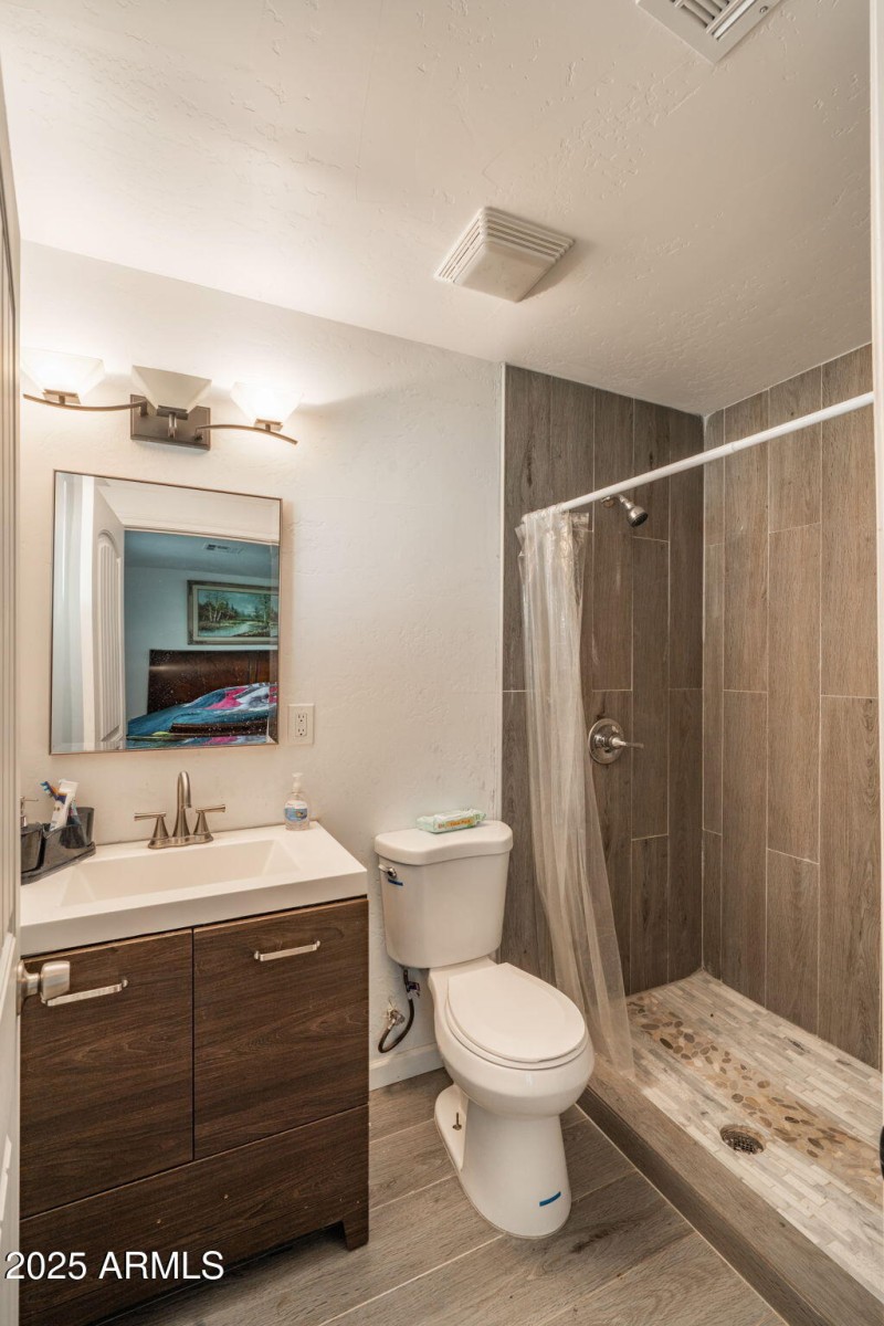 14-web-or-mls-3780-w-northern-ave