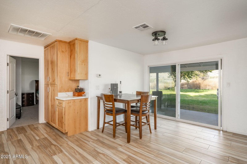 19-web-or-mls-3780-w-northern-ave