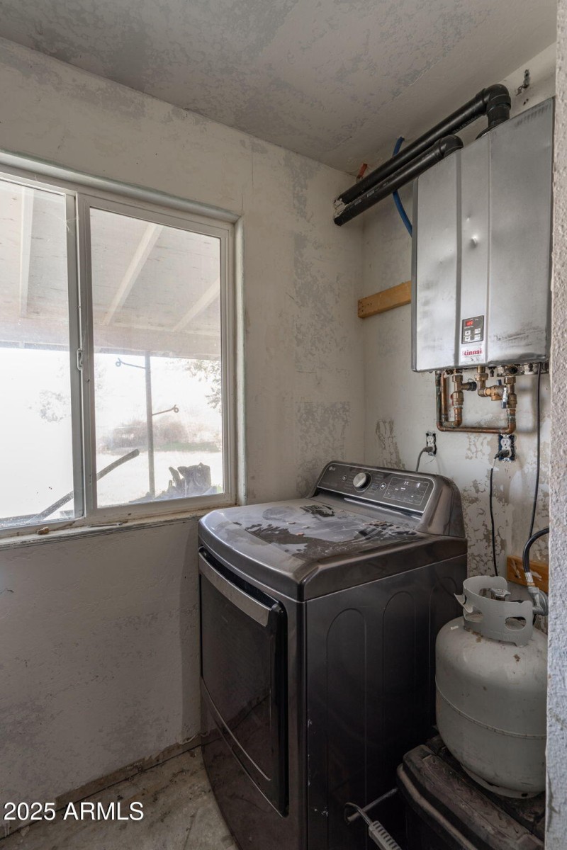 33-web-or-mls-3780-w-northern-ave