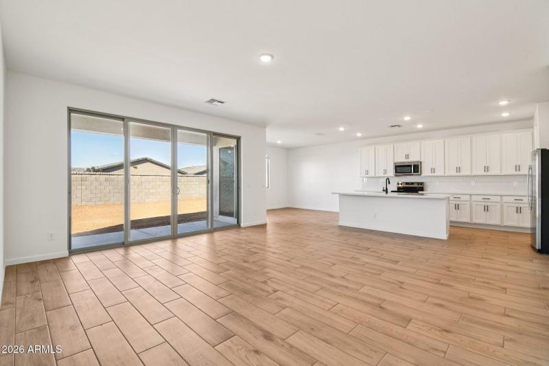 9-web-or-mls-Buckaroo Rd-S0403-009