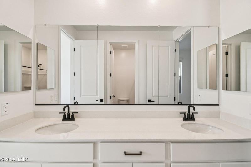 18-web-or-mls-Buckaroo Rd-S0403-018