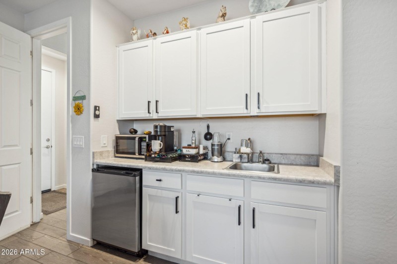 30-web-or-mls-40546-w-little-dr