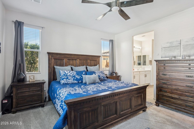 16-web-or-mls-40546-w-little-dr