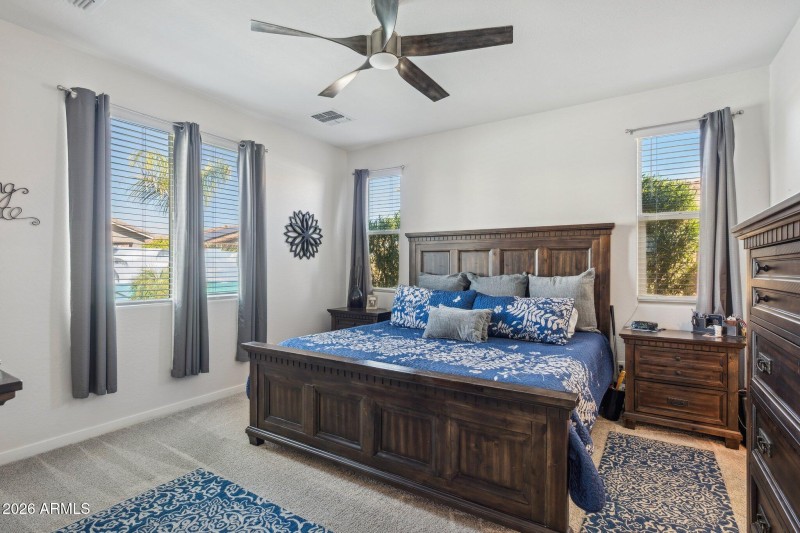 15-web-or-mls-40546-w-little-dr