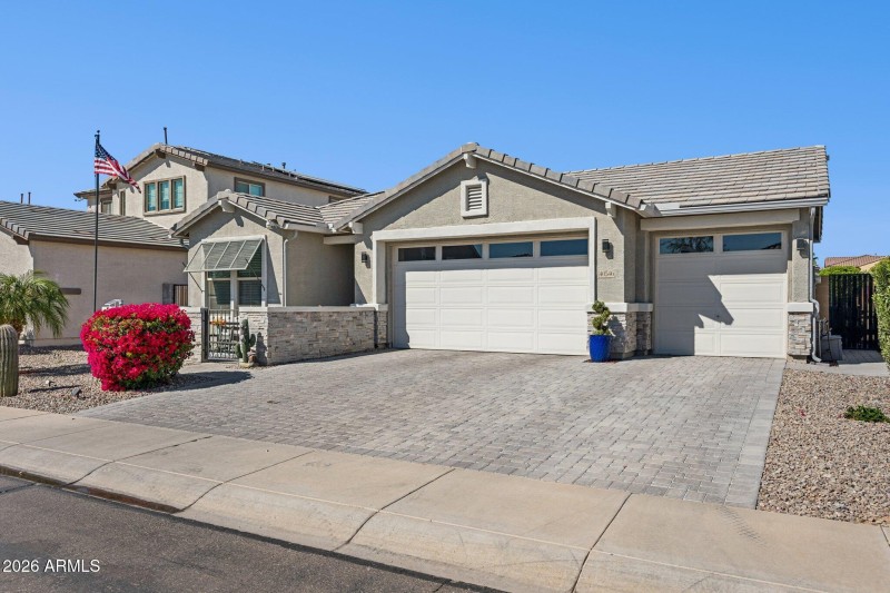 2-web-or-mls-40546-w-little-dr