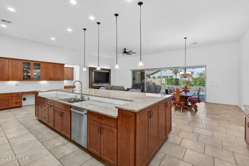 10-web-or-mls-Untitled-10