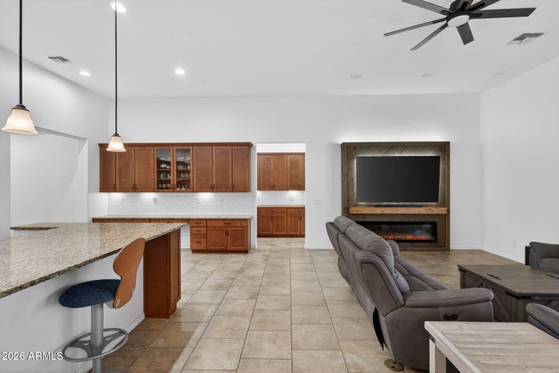 21-web-or-mls-Untitled-21