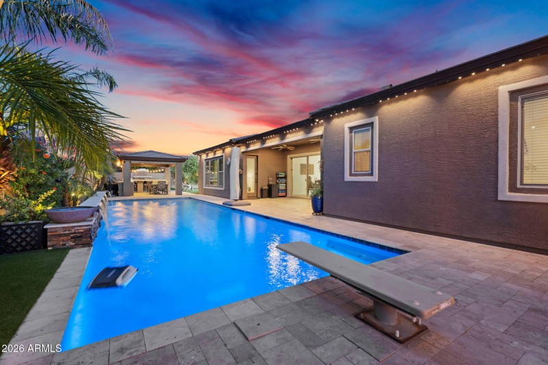 47-web-or-mls-Russet_47