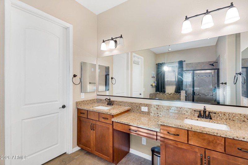 27-web-or-mls-Russet_27