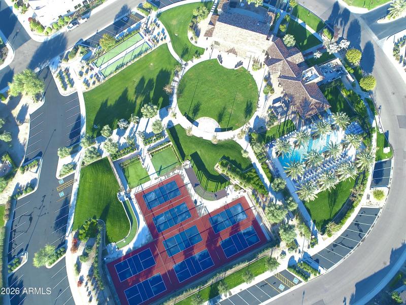 E224E374888B4A80473DD8DF635EADB1