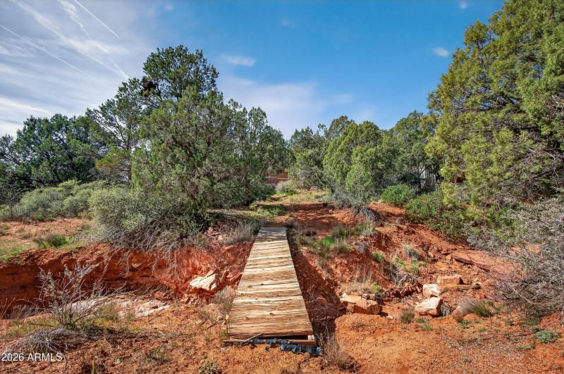 210 Roadrunner Dr Sedona AZ-85