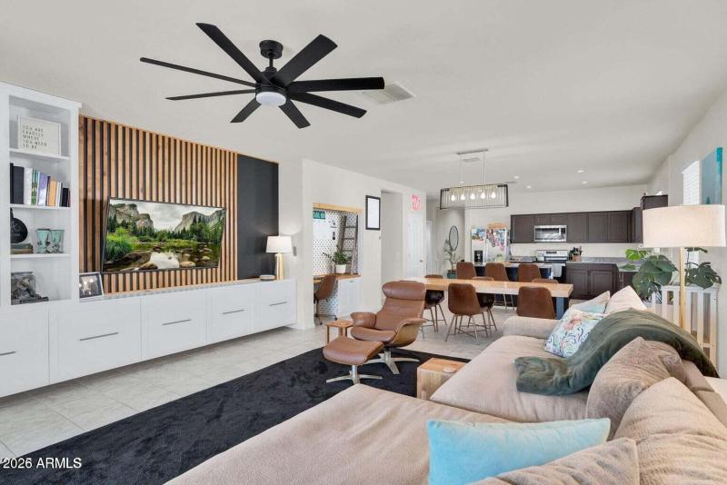 20250924012746055793000000-o